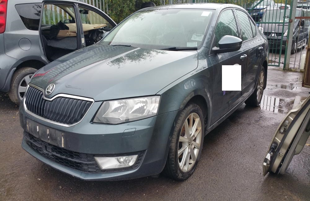 Skoda Octavia MK3 door control module drivers front Used Car