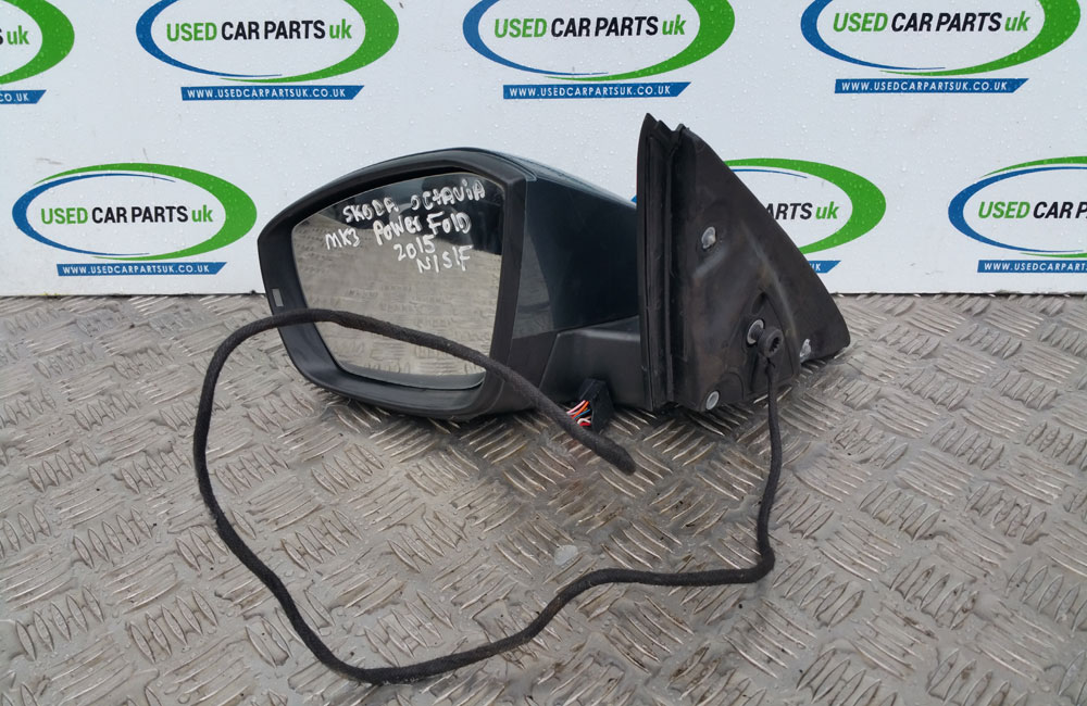 Skoda Octavia MK3 electric folding door wing mirror Used Car