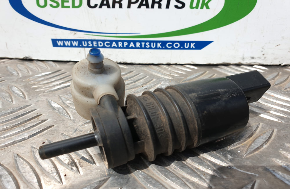 Skoda Octavia washer pump motor 1K6955651 Used Car Parts UK