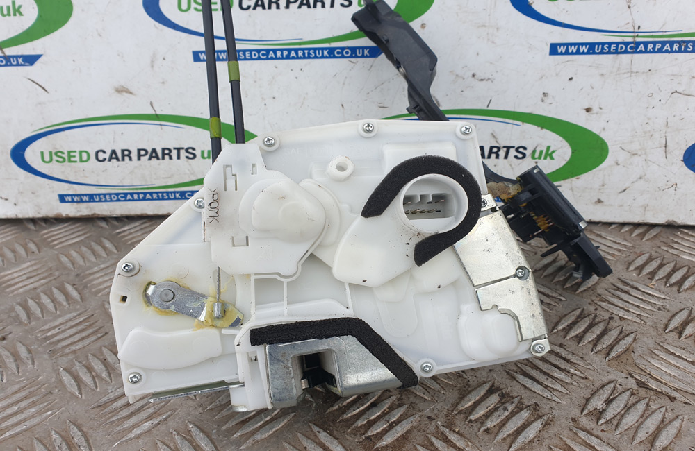 Suzuki Splash door lock motor catch drivers front Used Car Parts UK