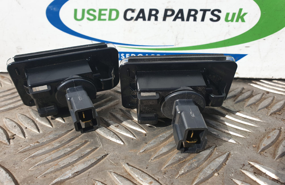 Suzuki Swift rear number plate lights MK3 | Used Car Parts UK