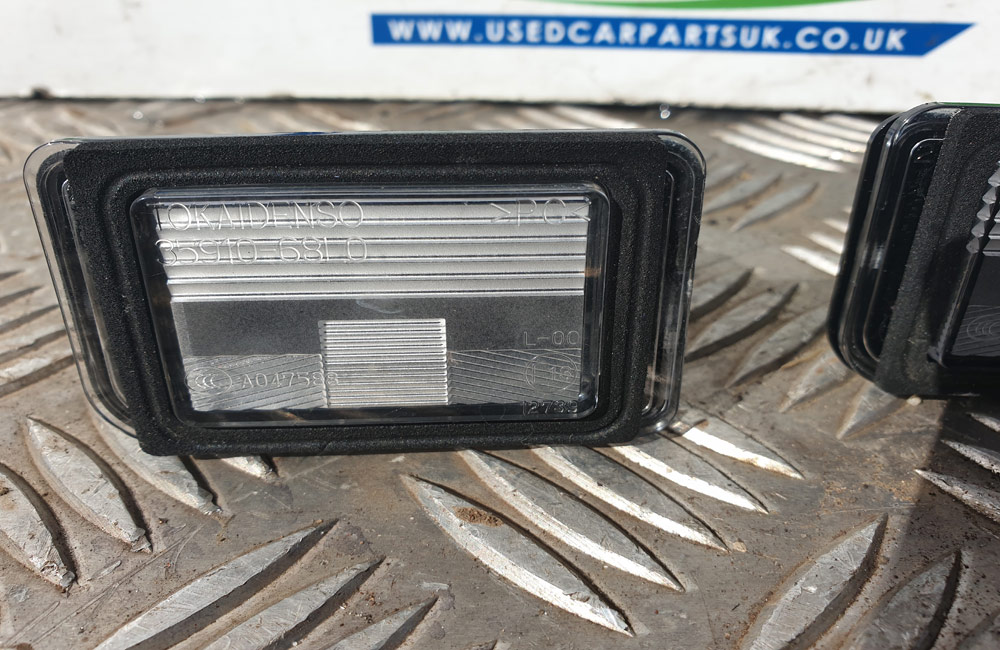 Suzuki Swift rear number plate lights MK3 Used Car Parts UK