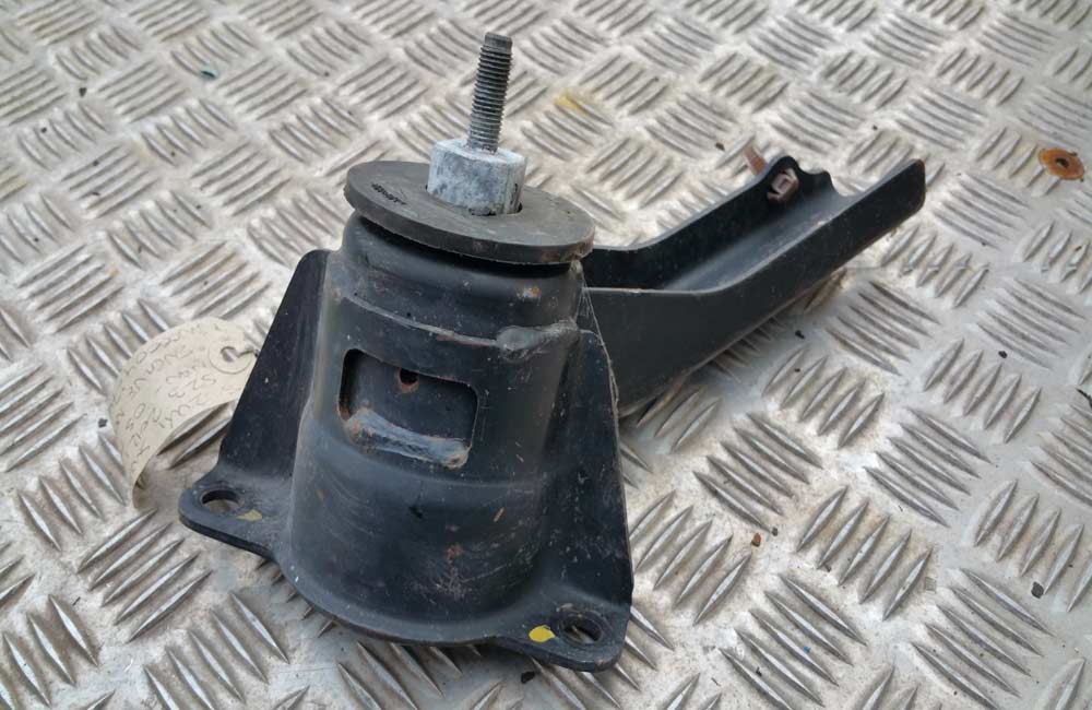 Suzuki Swift top engine mount drivers 2012 Used Car Parts UK