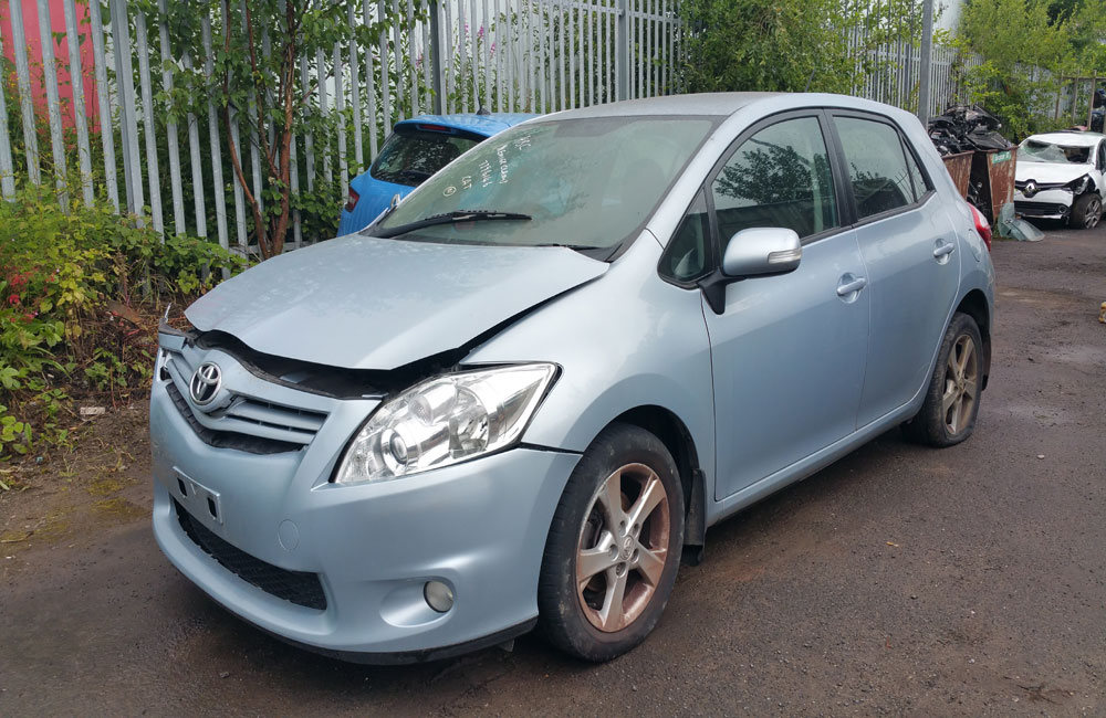 Toyota Auris door passengers front 8S1 2010 | Used Car Parts UK