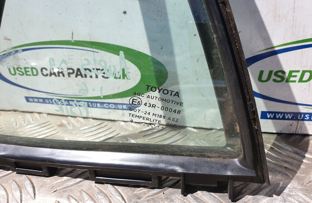 Vitre Angle Arrière Gauche (corner Quarter Window) Pour Toyota Previa 2005 - D'occasion, Référence G FR1873402-92