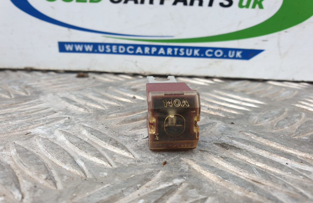 Toyota Avensis MK2 140 AMP Alternator Fuse Used Car Parts UK
