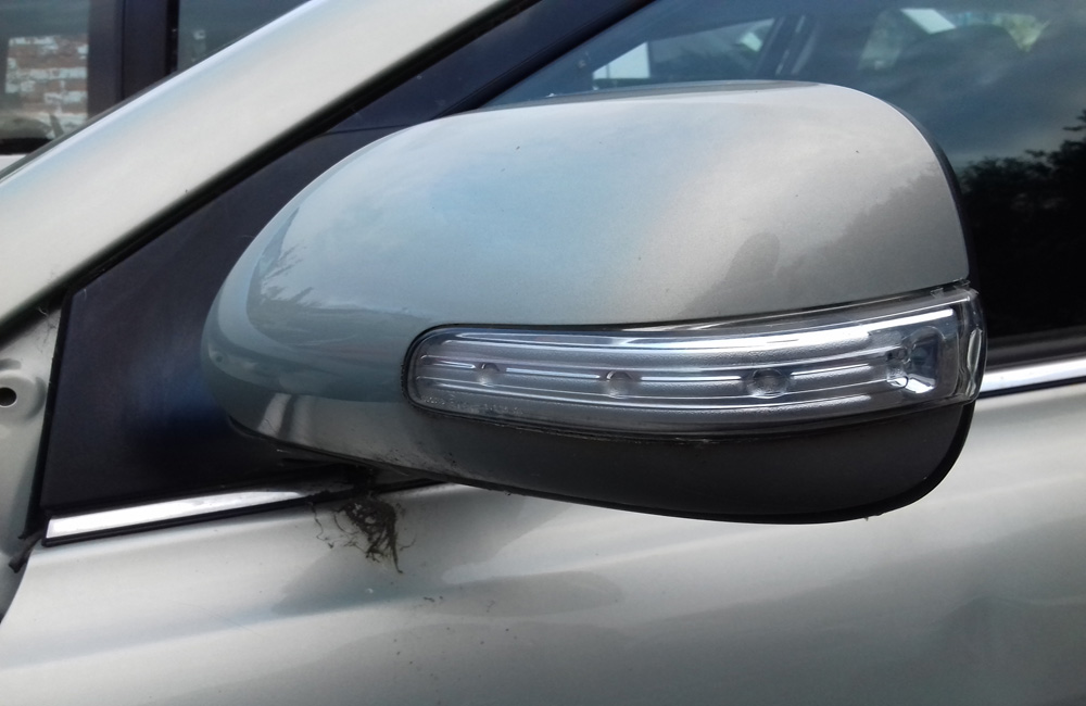 Toyota avensis outlet wing mirror replacement