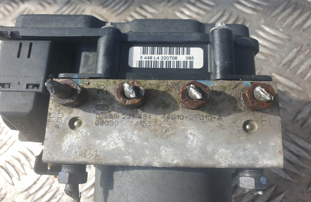 Toyota Coroll Verso ABS Pump 445100F010A Used Car Parts UK