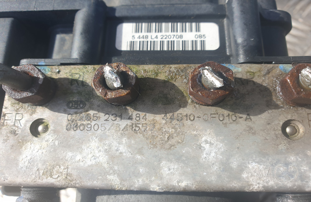 Toyota Coroll Verso ABS Pump 445100F010A Used Car Parts UK