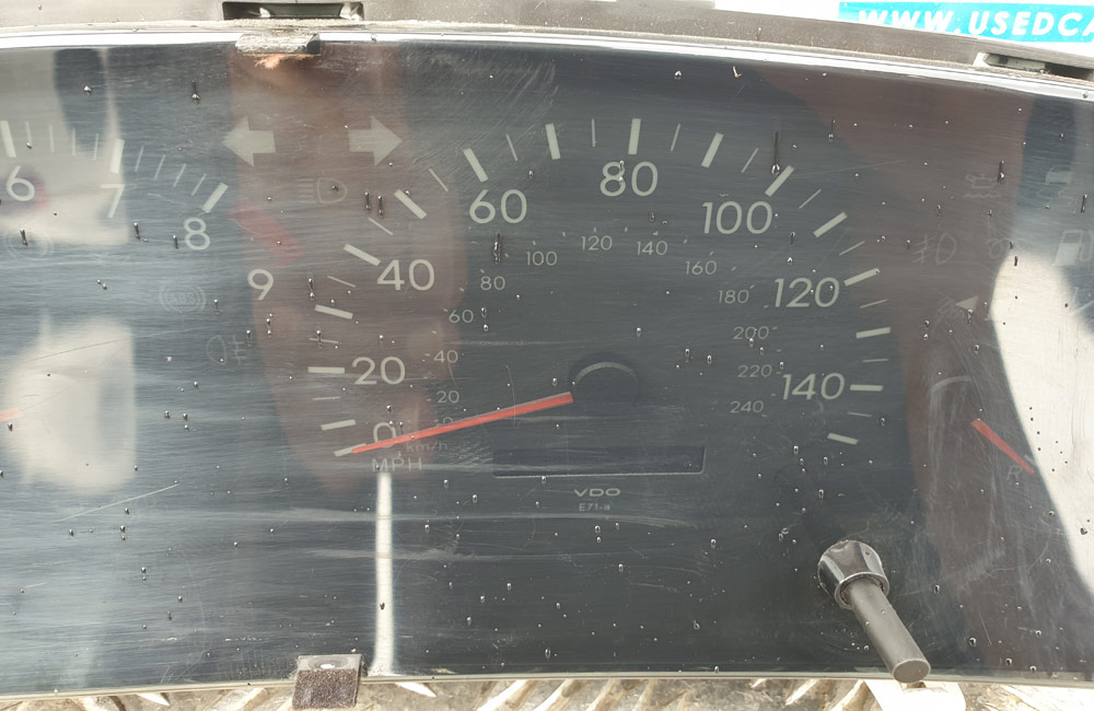 Toyota Corolla T Sport speedometer clocks Used Car Parts UK