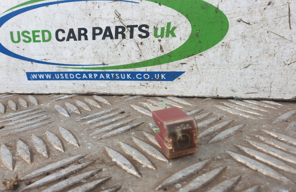 Toyota Corolla Verso D4D 140 amp alternator fuse Used Car Parts UK