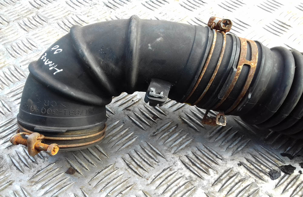 Toyota Hiace D4D air intake rubber pipe Used Car Parts UK