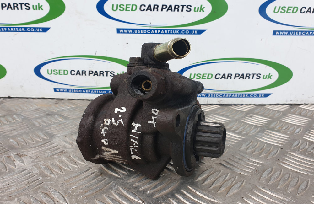 Toyota Hiace D4D power steering pump 20012006 Used Car Parts UK