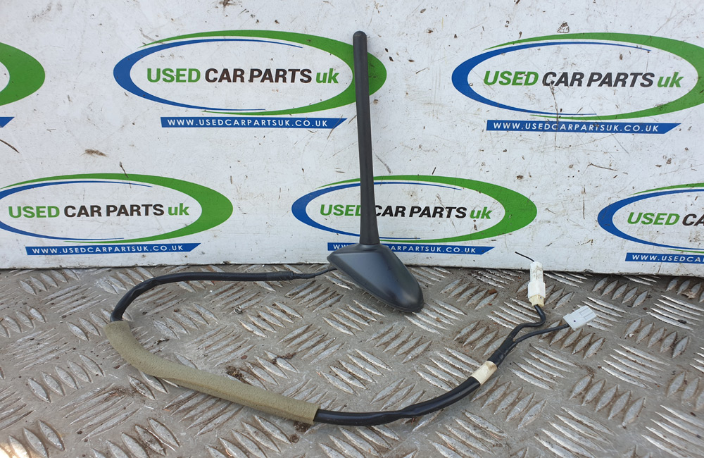 Antenna Replacement Roof Antenna Base For Peugeot 206CC & Citroen C3
