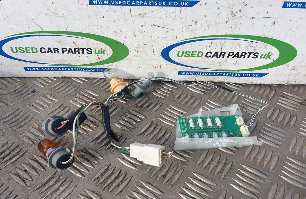 Toyota Prius MK2 drivers rear light bulb holder Used Car Parts UK