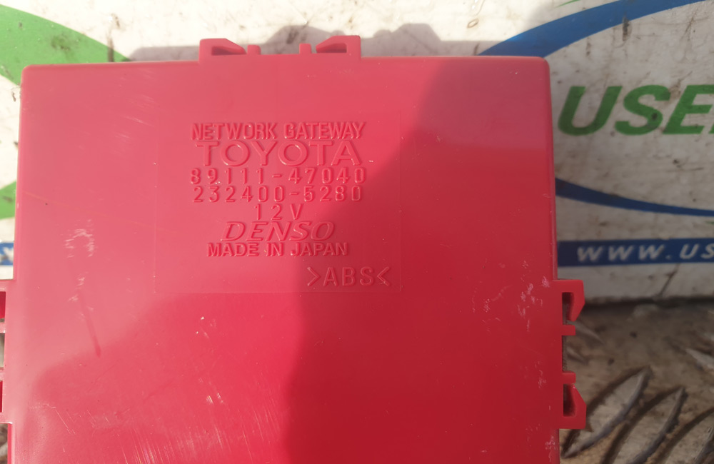 Toyota Prius MK2 network gateway control module Used Car Parts UK