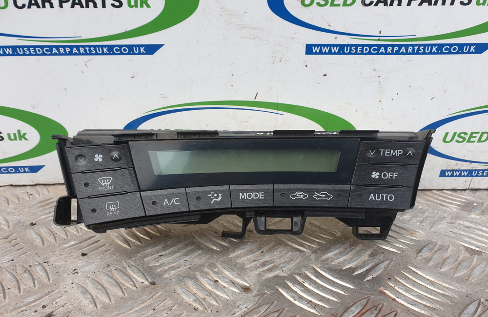 Toyota Prius heater climate control 75D725 Used Car Parts UK