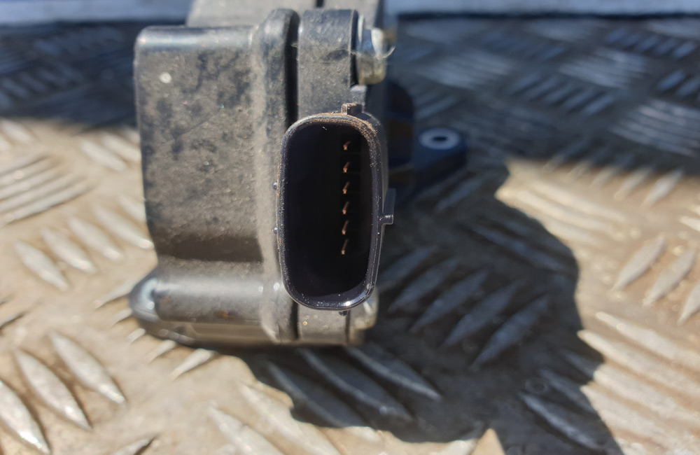 Toyota RAV4 20062013 Accelerator Pedal 7811042030 Used Car Parts UK