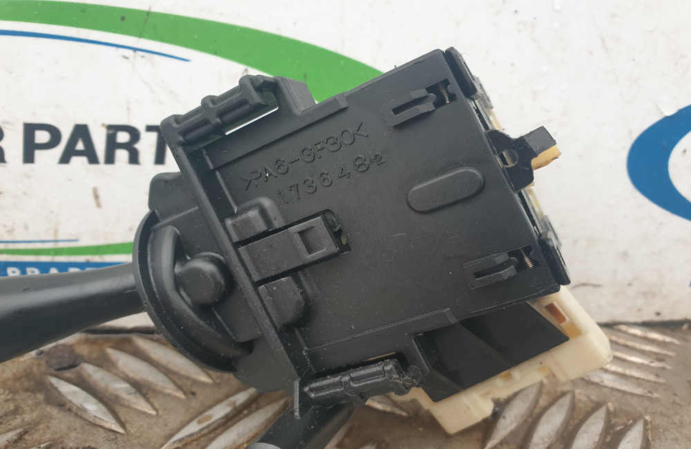 Toyota Yaris headlight indicator switch 1736482 Used Car Parts UK