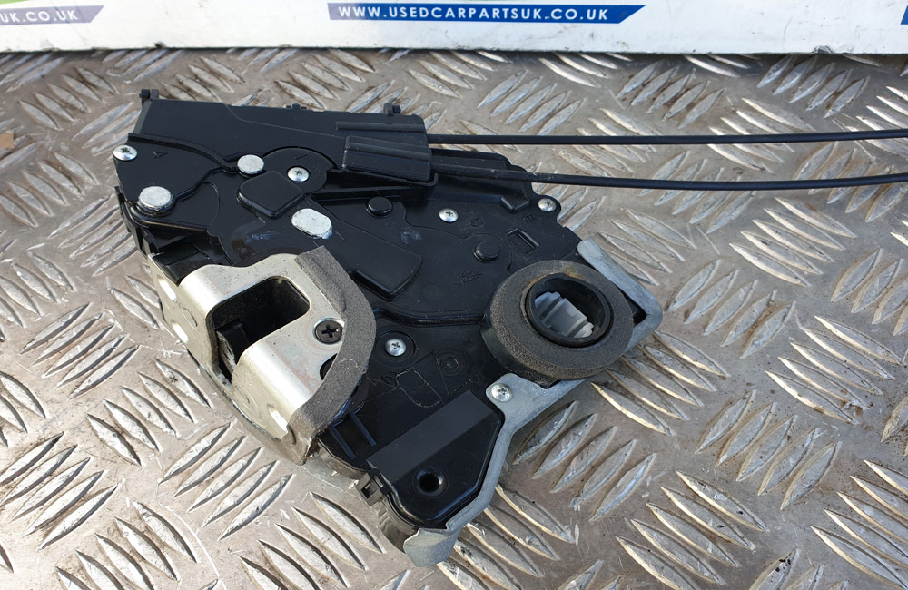 Toyota Yaris 3 Door lock motor 20062011 Used Car Parts UK