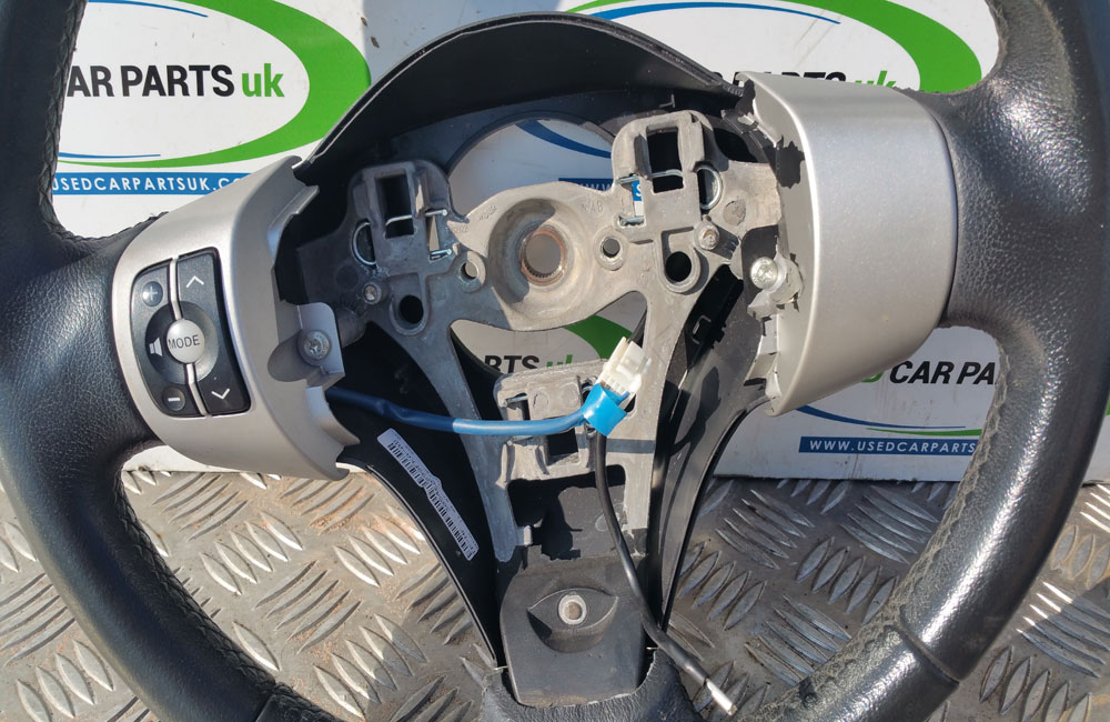 Toyota Yaris T3 Steering wheel 20062009 Used Car Parts UK