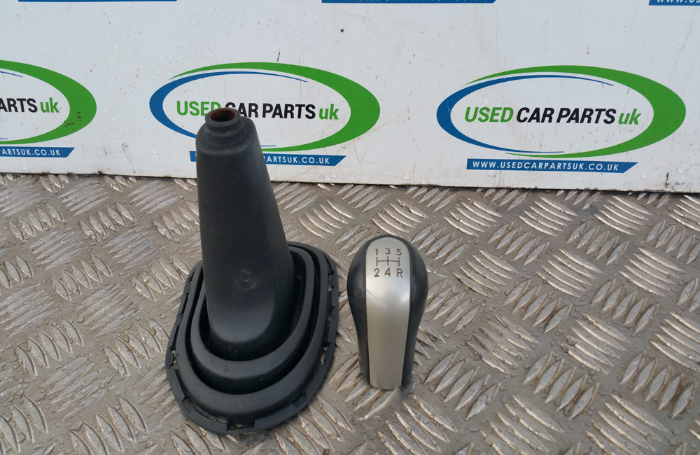 Toyota yaris gear store stick cover