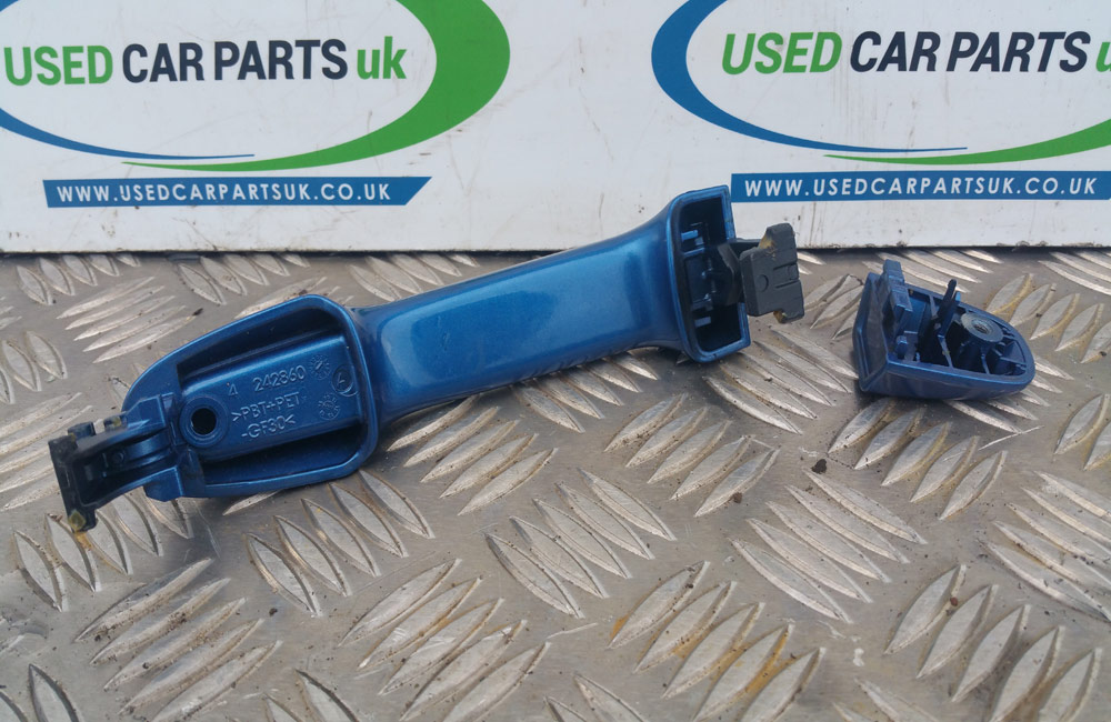 Toyota Yaris outer door handle front left 8T7 Used Car Parts UK