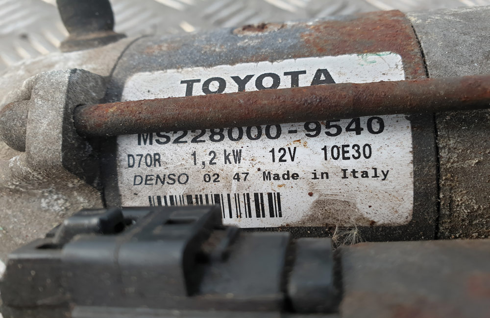 Toyota Yaris starter motor 281000J020 Used Car Parts UK