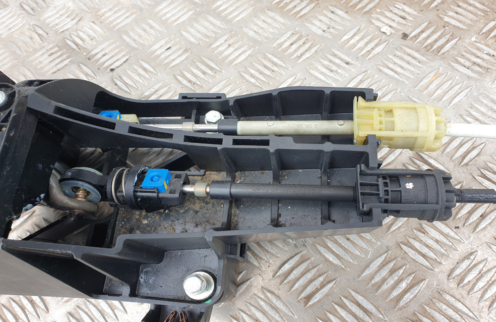 Vauxhall Insignia MK1 gear linkages 55560991 Used Car Parts UK