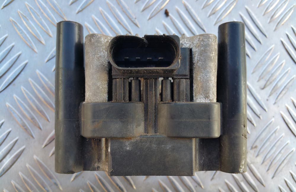 VW Golf MK4 coil pack 032905106B Used Car Parts UK