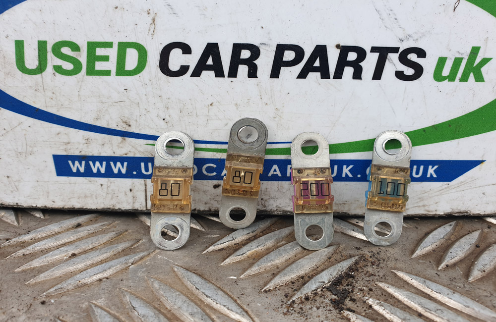 VW Golf MK5 battery terminal fuses Used Car Parts UK