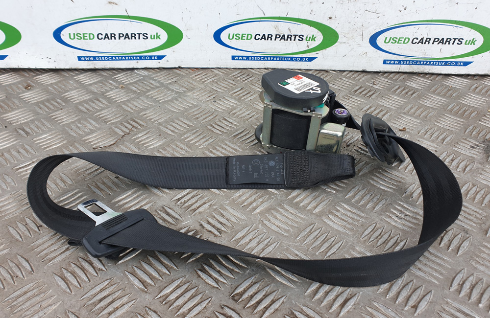 VW Golf MK5 3 Door Seat Belt Front Left Used Car Parts UK
