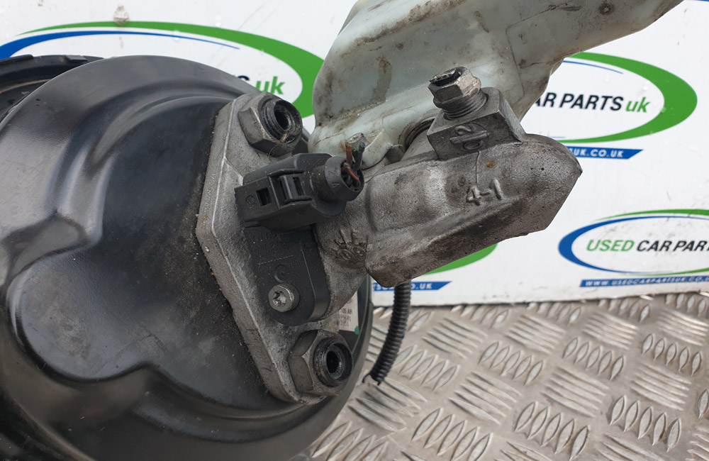 VW Golf MK6 1.4 Brake servo master cylinder Used Car Parts UK