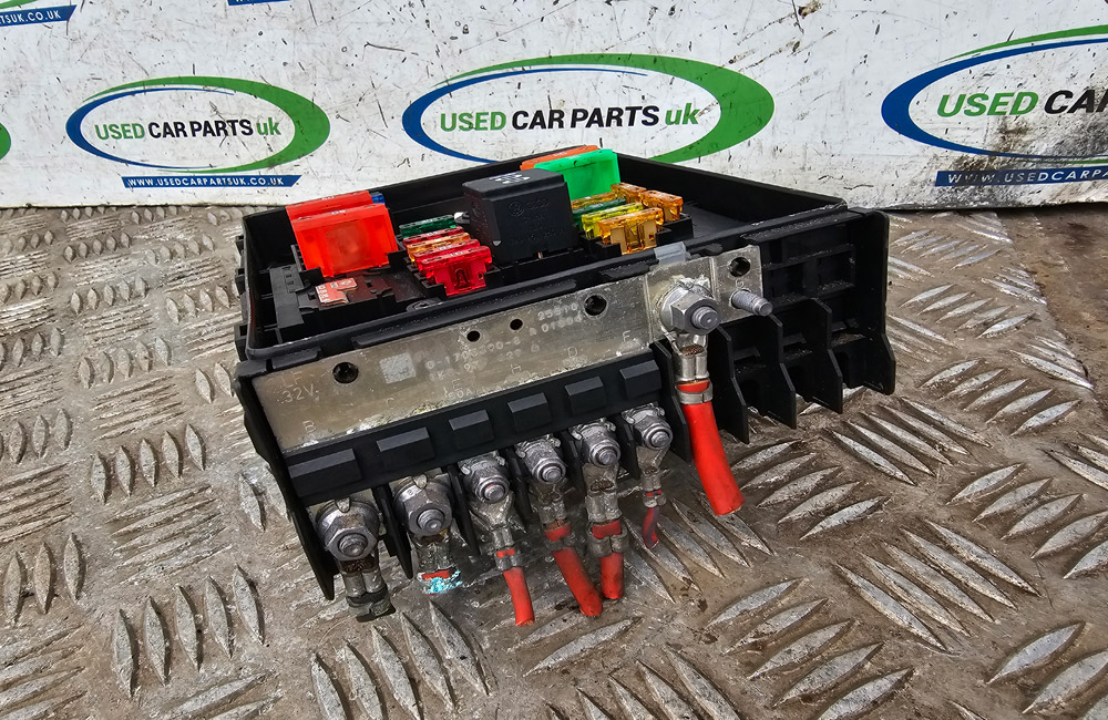 VW Golf MK6 1.6 TDI Fuse Box 1K0937125D Used Car Parts UK