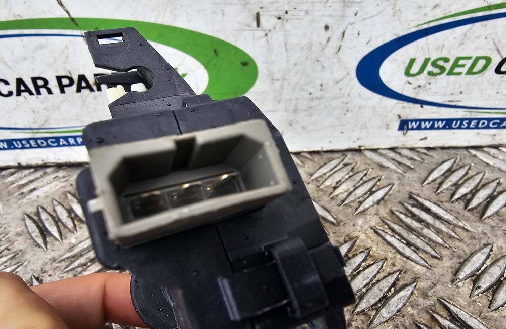 VW Jetta MK5 Boot Lock Motor Catch 4F5827505D Used Car Parts UK