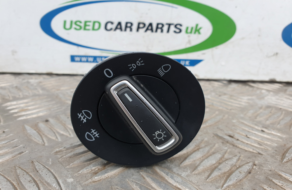 VW Polo headlight fog light switch 5G0941431 Used Car Parts UK