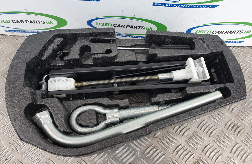 VW Polo 6C wheel jack set tool kit Used Car Parts UK