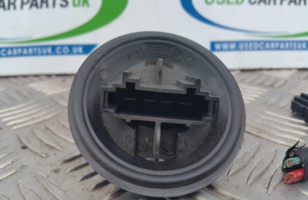 VW Polo MK4 heater resistor card 20022009 Used Car Parts UK