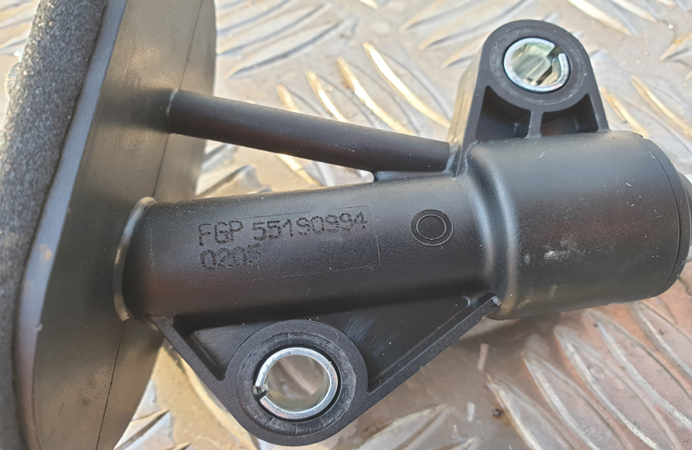 Vauxhall Adam clutch master cylinder 55190994 Used Car Parts UK