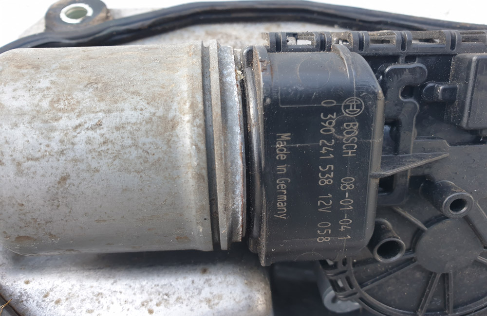 Vauxhall Astra H front wiper motor 0390241538 Used Car Parts UK