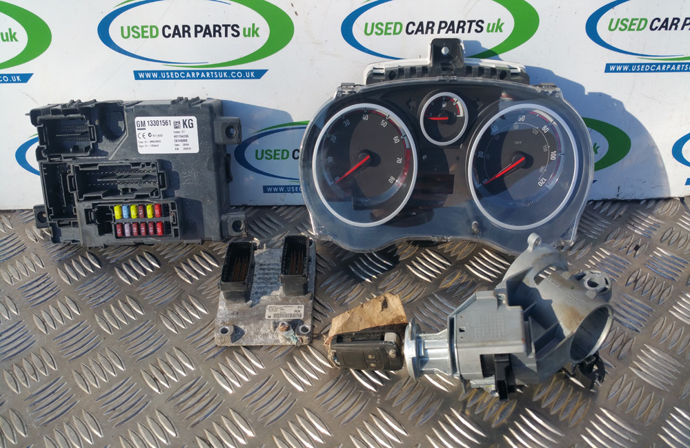 Vauxhall Corsa D Ecu Lock Set Kit 55557933 Used Car Parts Uk