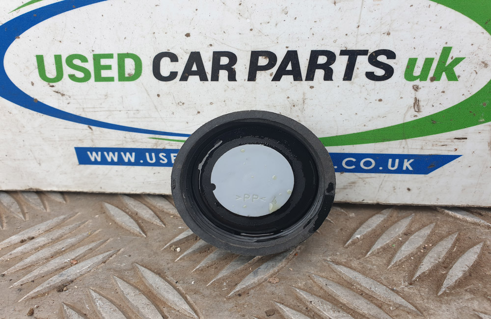 Vauxhall Corsa D brake fluid bottle cap 0614 Used Car Parts UK