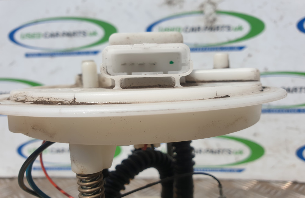 Vauxhall Corsa D fuel pump 13216318 Used Car Parts UK