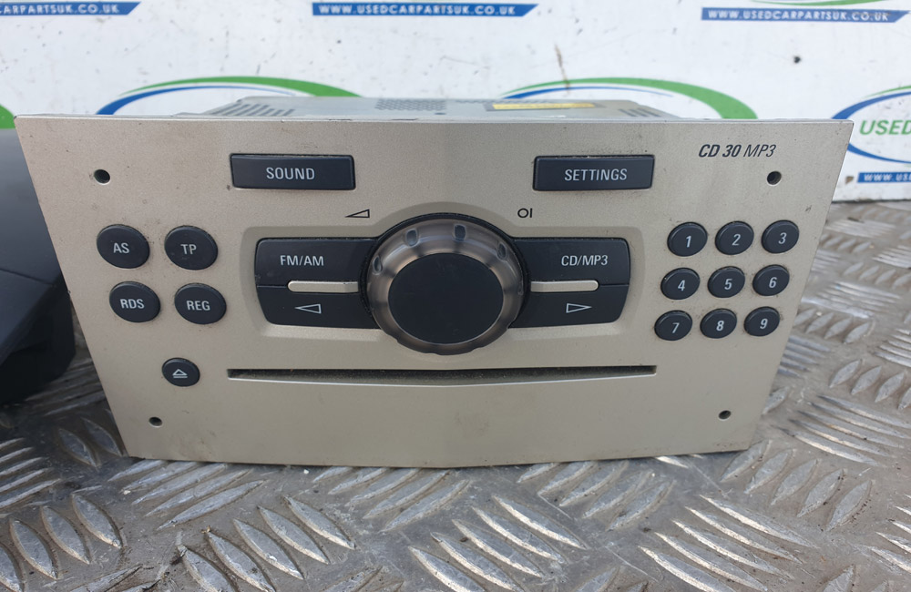 Vauxhall Corsa D CD30 MP3 CD Player Used Car Parts UK