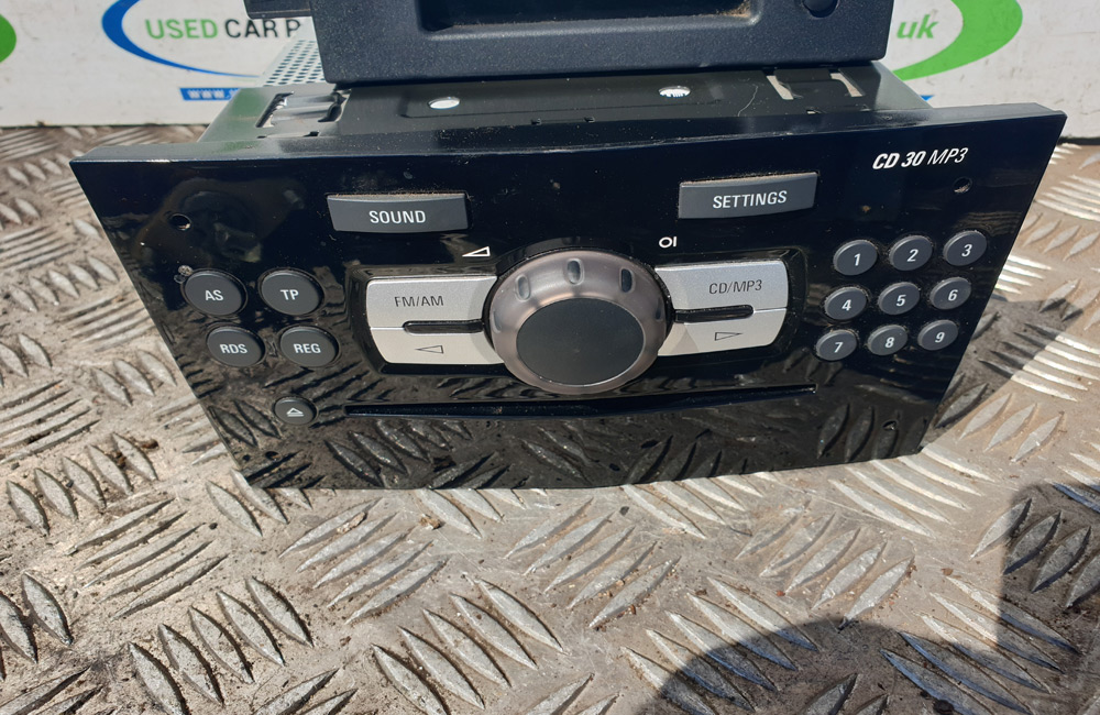 Vauxhall Corsa D CD Player Display CD 30 MP3 Used Car Parts UK