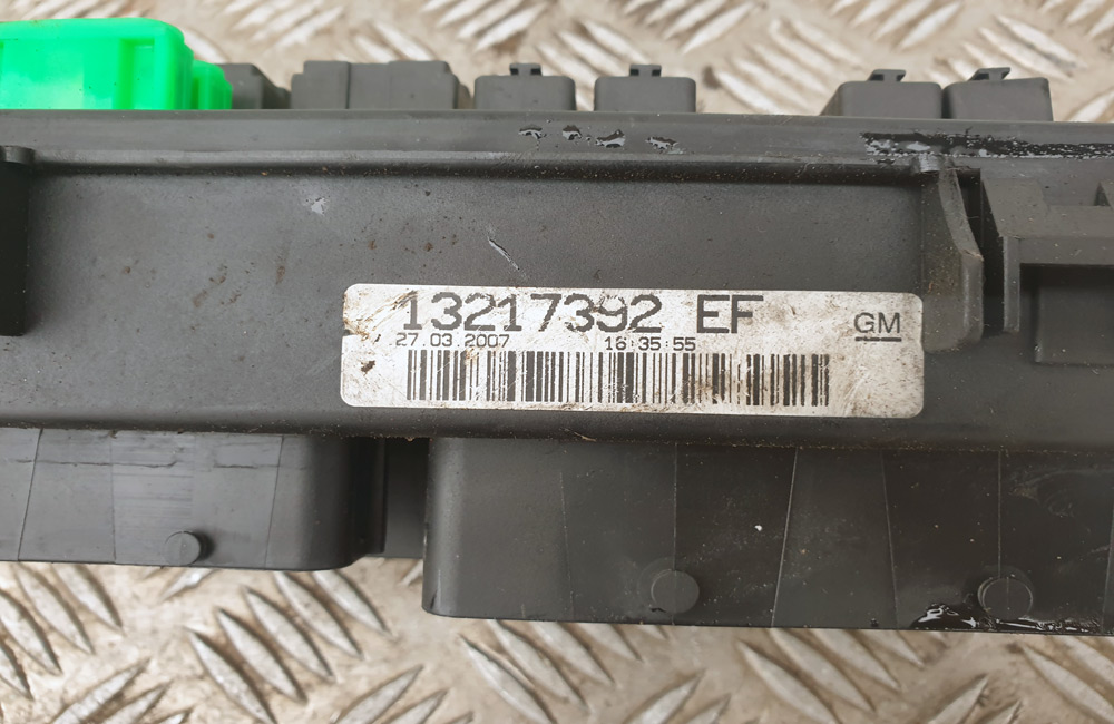Vauxhall Corsa D fuse box 13217392 EF Used Car Parts UK