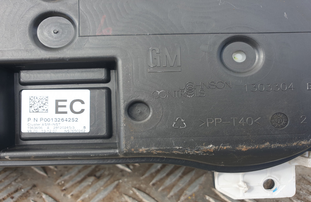 Vauxhall Corsa D speedometer P00 13264252 Used Car Parts UK