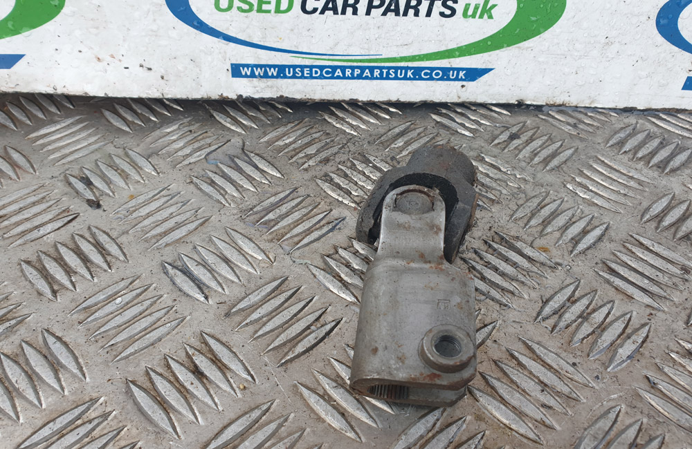 Vauxhall Corsa D steering UJ knuckle Used Car Parts UK