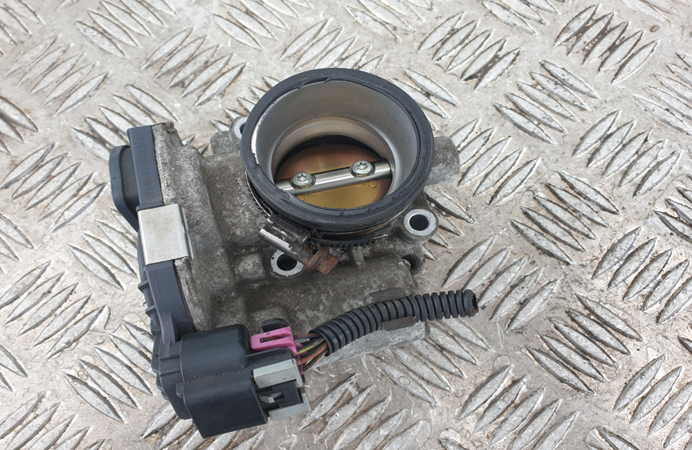 Vauxhall Corsa D throttle body 55562270 Used Car Parts UK