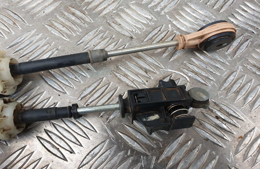 Vauxhall Corsa E SRI gear linkages cables Used Car Parts UK